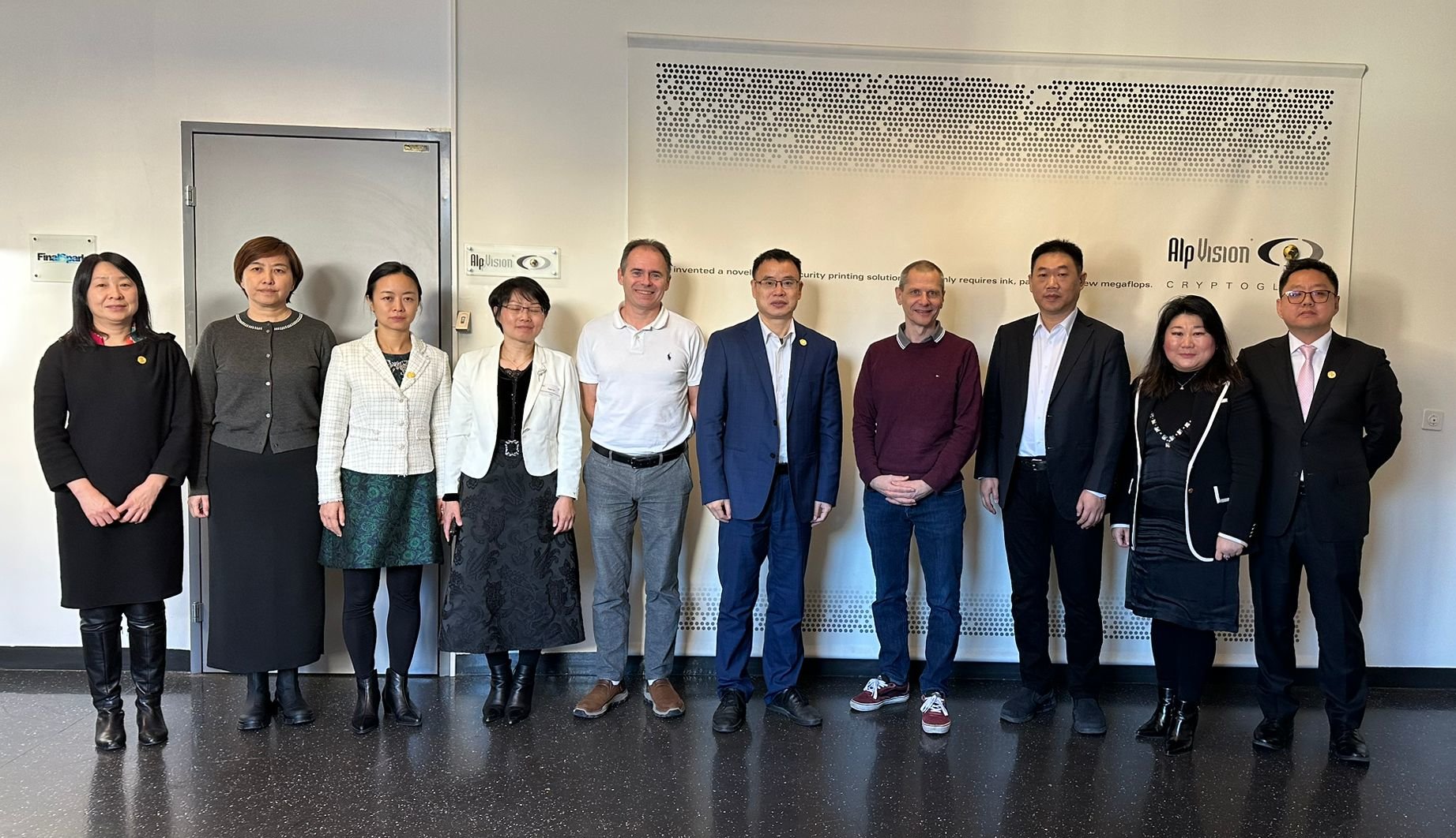 [Translate to Chinese:] 